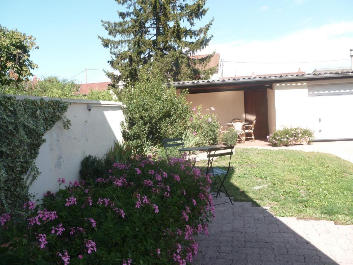 L'Escale Dijonnaise Villa Exterior photo